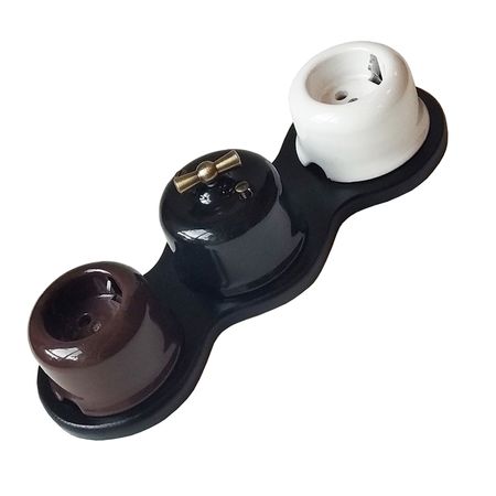 Рамка дерев'яна чорна на 3 пости для накладних вимикачів і розеток SOFTY, зображення 3