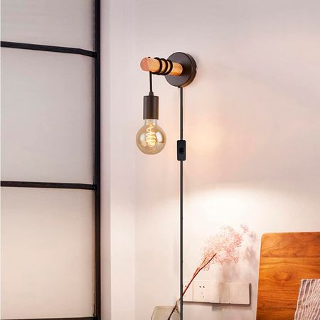 Бра в скандинавском стиле Light Wood с деревянной планкой без абажура черное, Вид светильника: 3, изображение 2 - Edisons