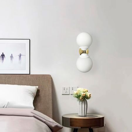 Настінний світильник із двома плафонами у вигляді куль, зображення 4