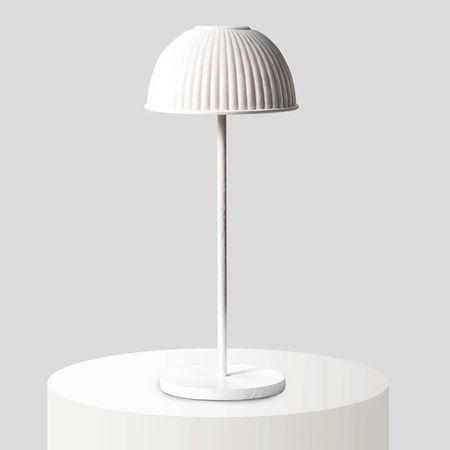 Настільна акумуляторна LED лампа 1800 mAh 2W 3000-6500К USB золота [CLONE] [CLONE] [CLONE], зображення 3