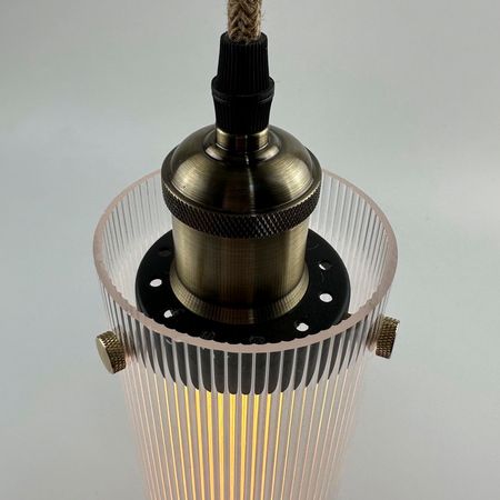 Підвісний світильник Ripple з плафоном із рифленої акрилової труби та бронзовим патроном, зображення 12