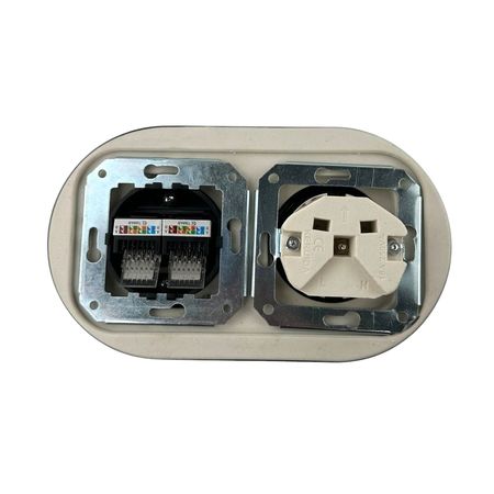 Набір Keruida: чорна керамічна USB-розетка (2 порти) та розетка із заземленням на чорній керамічній рамці (врізний монтаж), зображення 4